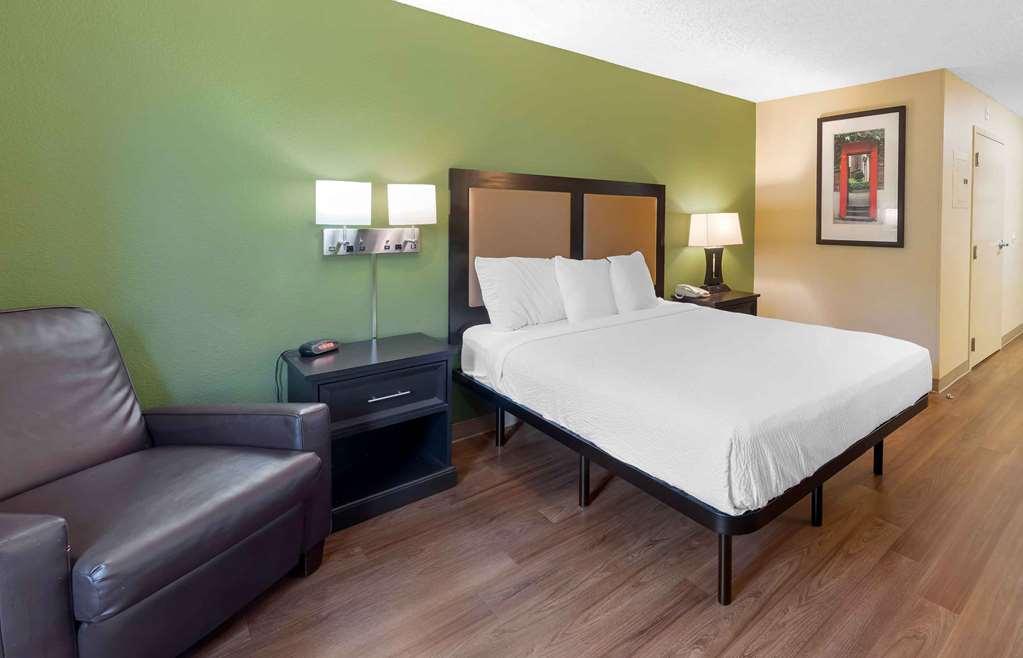 Extended Stay America Suites - Denver - Tech Center South - Inverness Сентенниал Номер фото